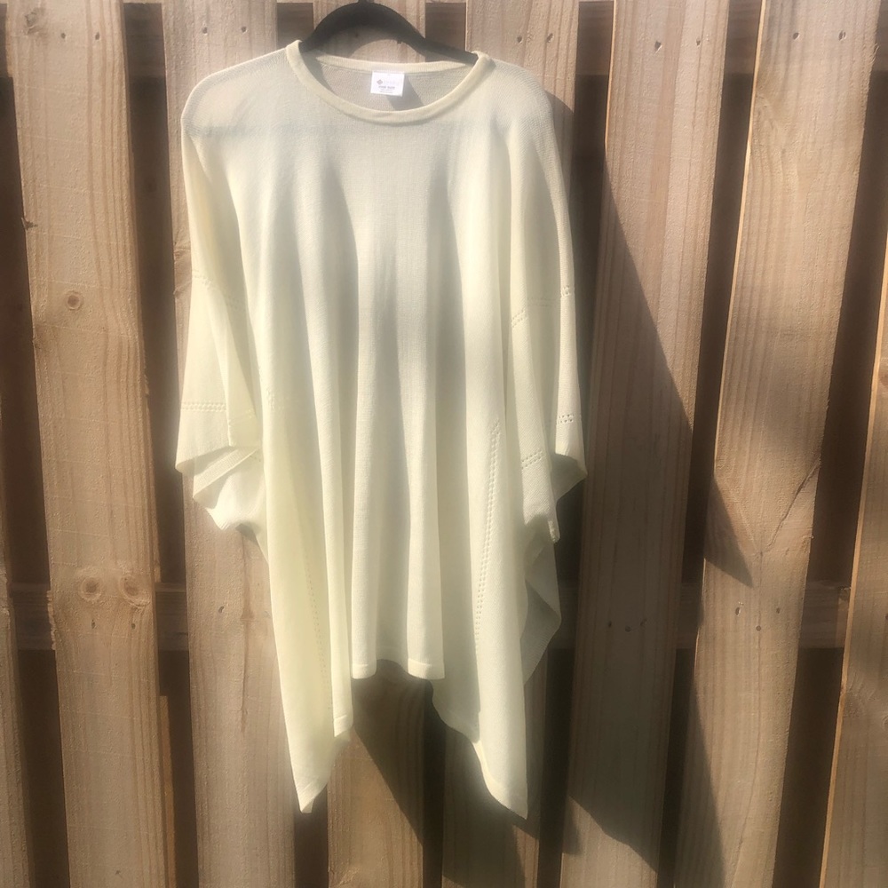 Cream poncho